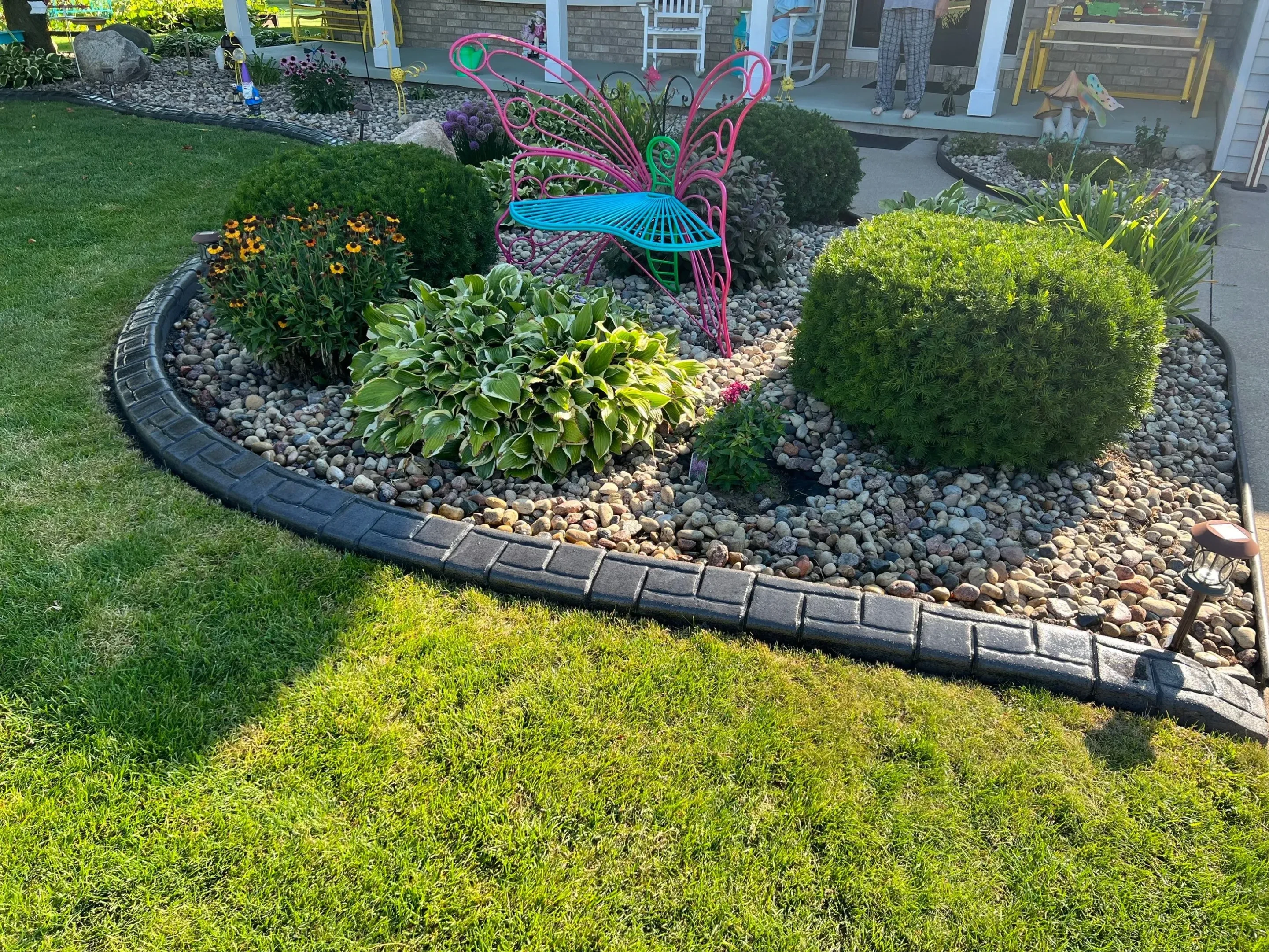 Beautiful landscape curbing in Georgia